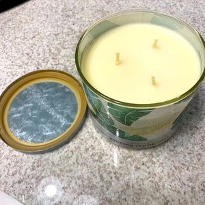 White Barn candle